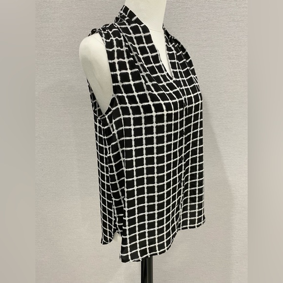 BASQUE BLOUSE. RRP $49 - Picture 2 of 5